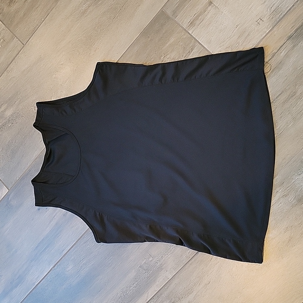 RBX Prime Seeing Shadows black tank top